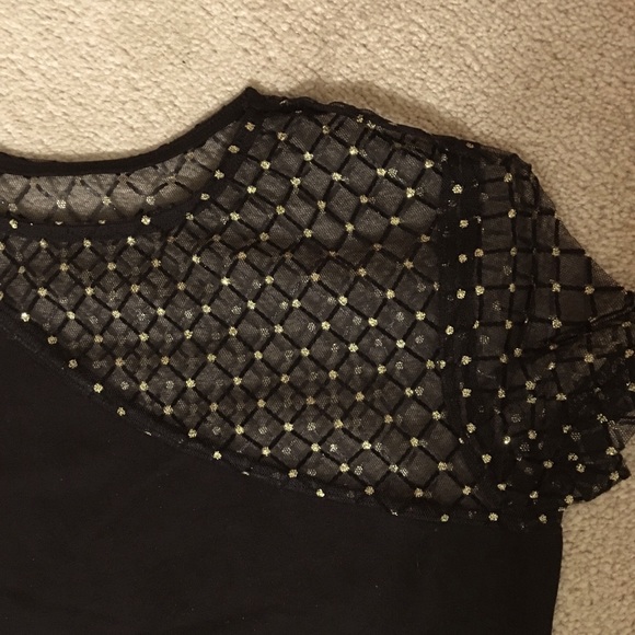 New Black and Gold Top - Picture 2 of 4
